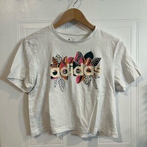 Adidas| t-shirt with flowers size xs